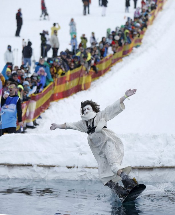 Red Bull Jump and Freeze Competition  