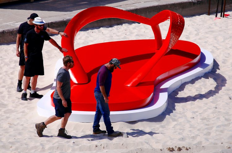      Sculpture by the Sea