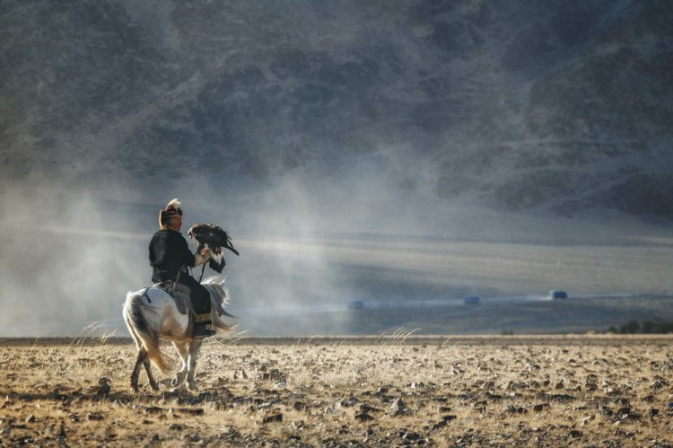       Golden Eagle Festival