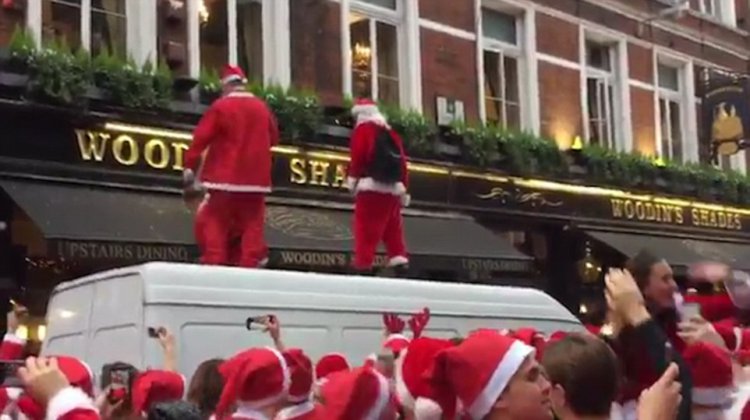  Santacon  