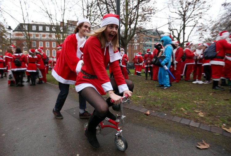  Santacon  