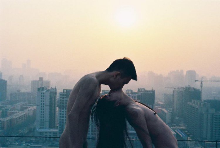   Ren Hang